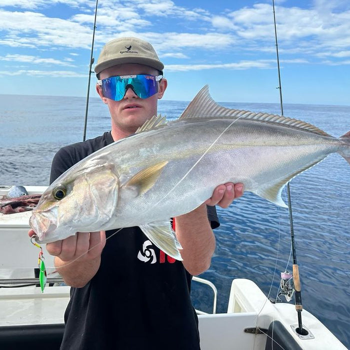 Reef Fishing Bottom Bouncing and Jigging Tips for 30g Metal Jigs