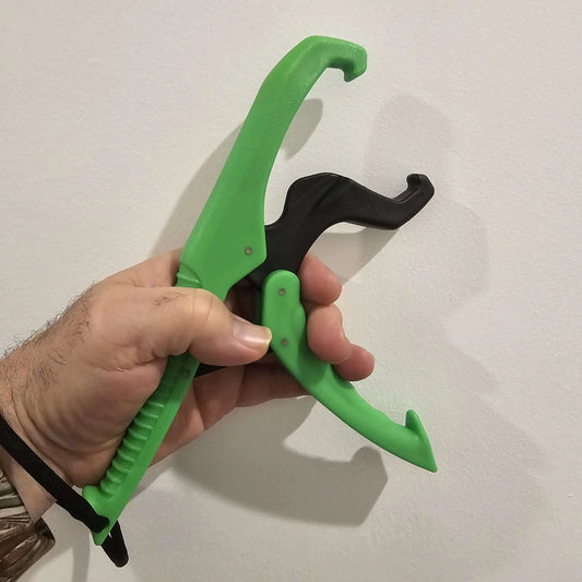 ReproBaits Tackle 9-inch floating fish lip gripper in green